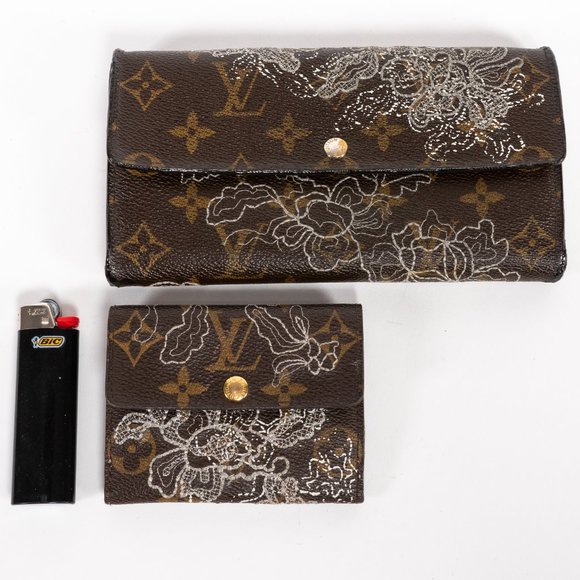 LOUIS VUITTON Limited Edition Wallet Set of 2 - Picture 15 of 15